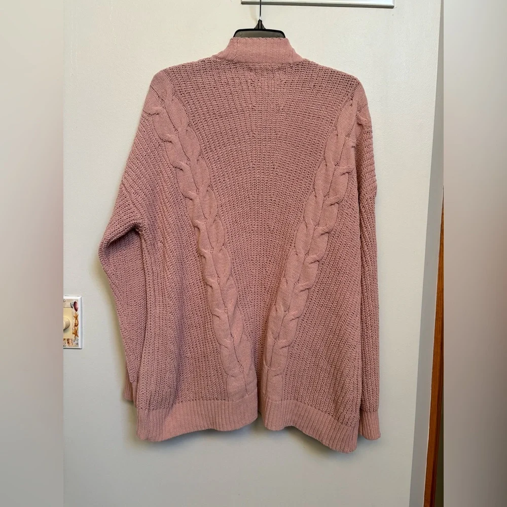 American Eagle Cardigan - Picture 3 of 5